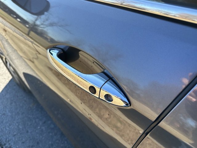 Used 2017 Honda Pilot Touring image 24