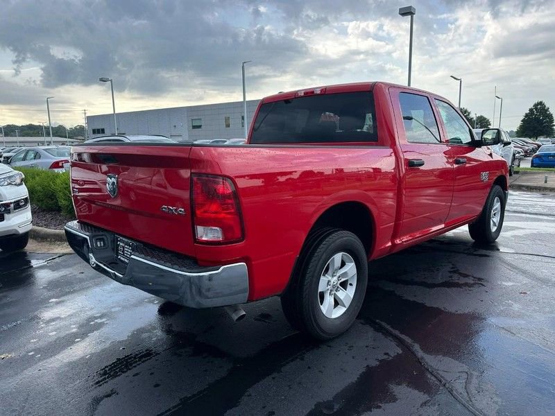 Used 2022 RAM 1500 Classic SLT image 3