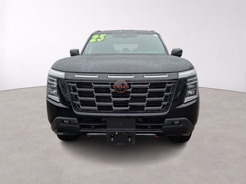 Used 2025 Nissan Armada PRO-4X AWD/4WD image 2