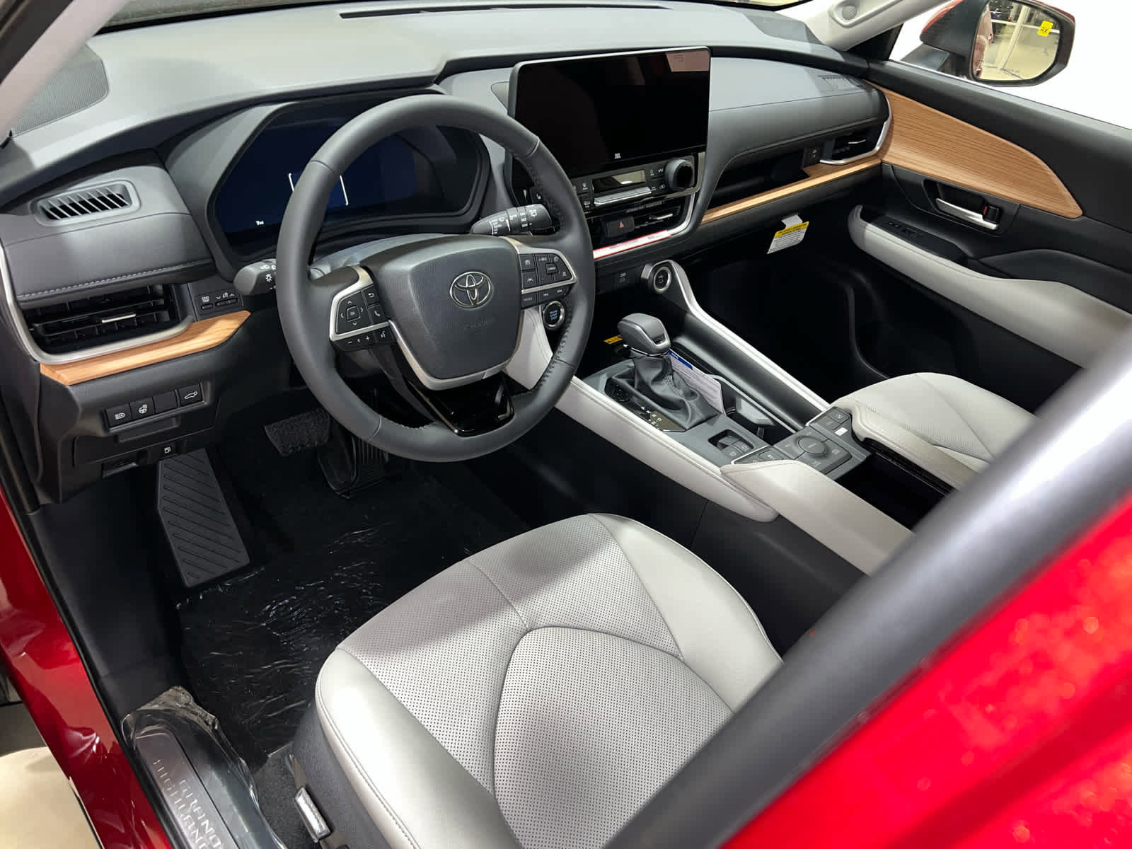 Used 2026 Toyota Grand Highlander Limited image 17