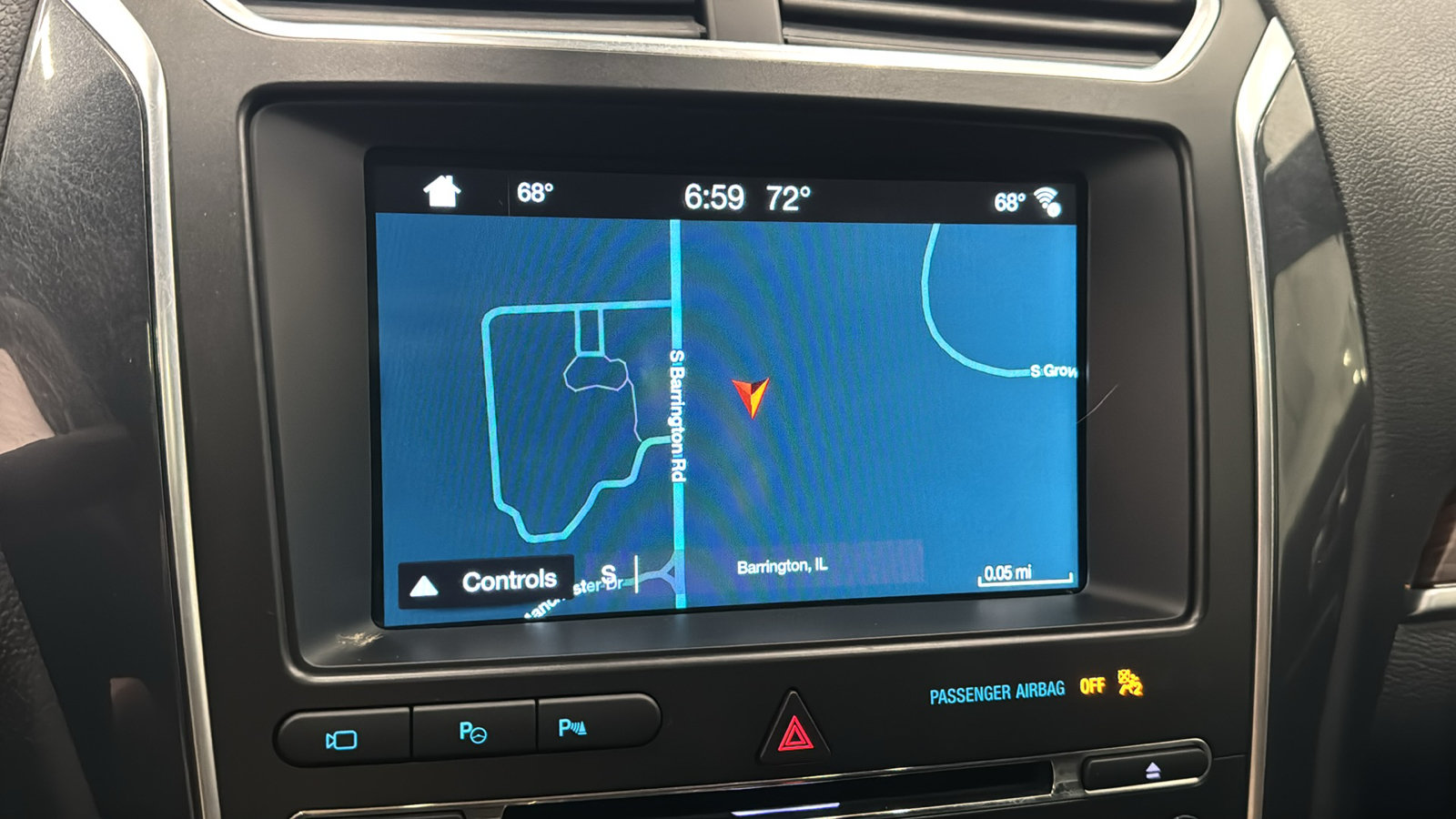 Used 2018 Ford Explorer Limited w/ Equipment Group 301A AWD/4WD image 16