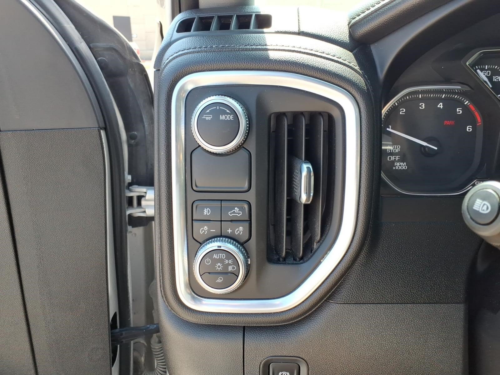 Used 2020 GMC Sierra 1500 SLT RWD image 18