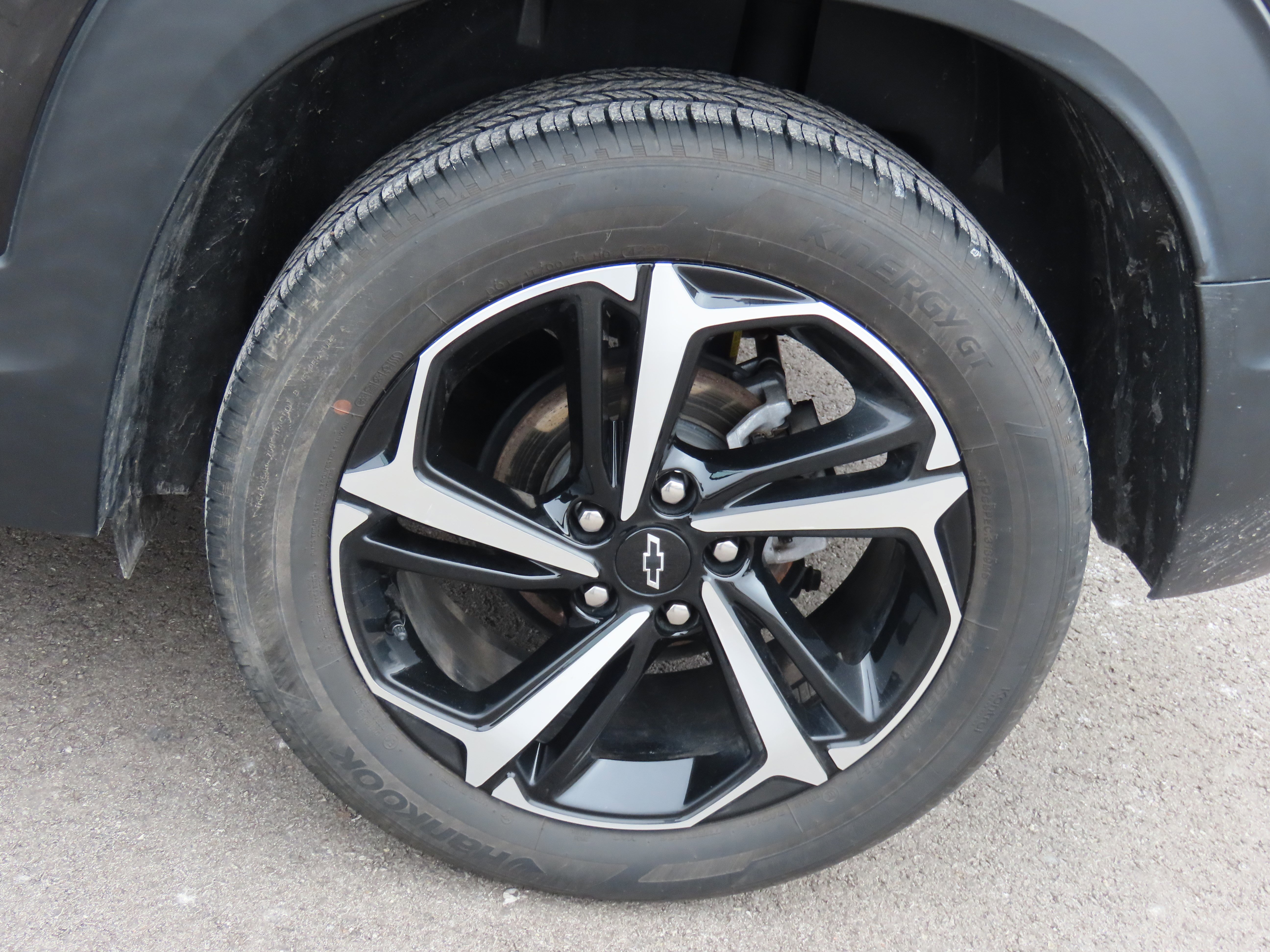 Used 2023 Chevrolet TrailBlazer RS w/ Sun and Liftgate Package AWD/4WD image 40