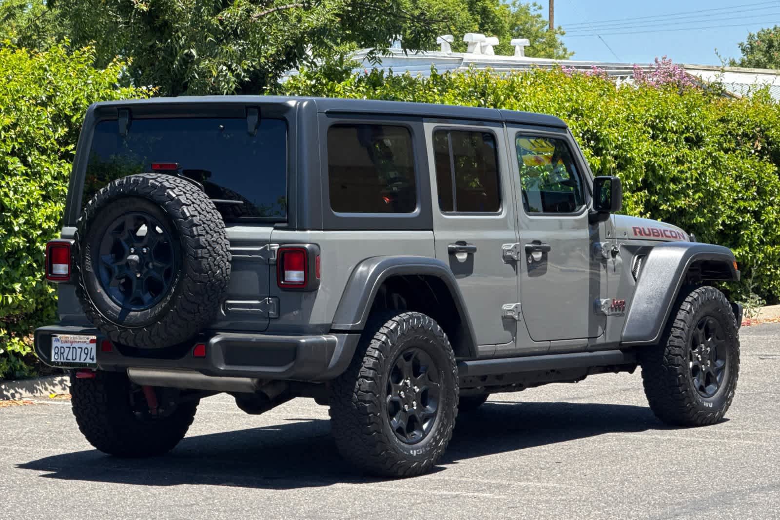 Used 2021 Jeep Wrangler Unlimited Rubicon AWD/4WD image 3