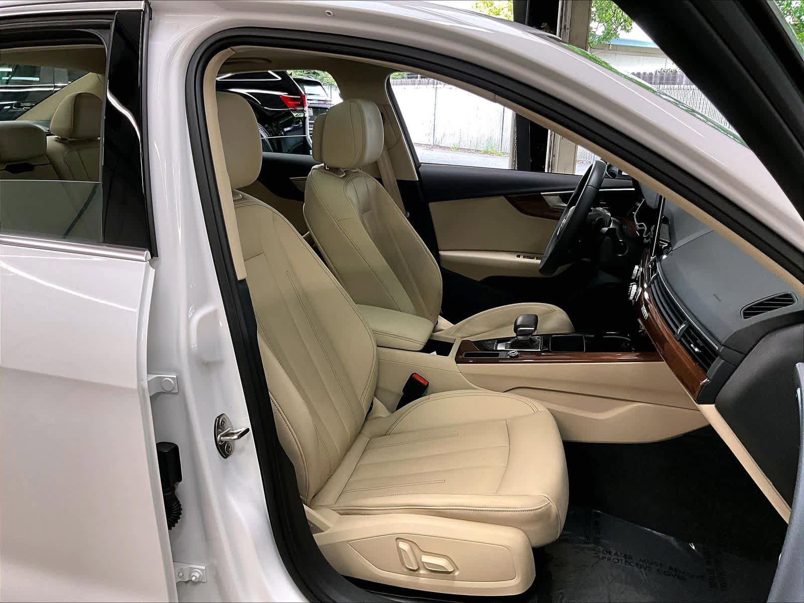 Used 2023 Audi A4 2.0T Premium w/ Convenience Package AWD/4WD image 10