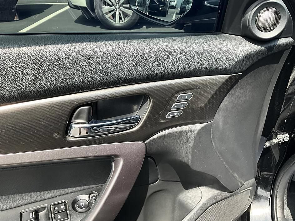 Used 2017 Honda Accord EX-L image 13