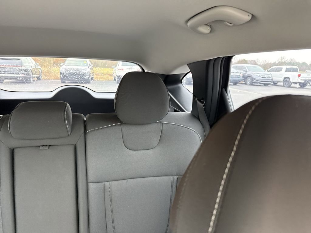 Used 2023 Hyundai Tucson SE image 12