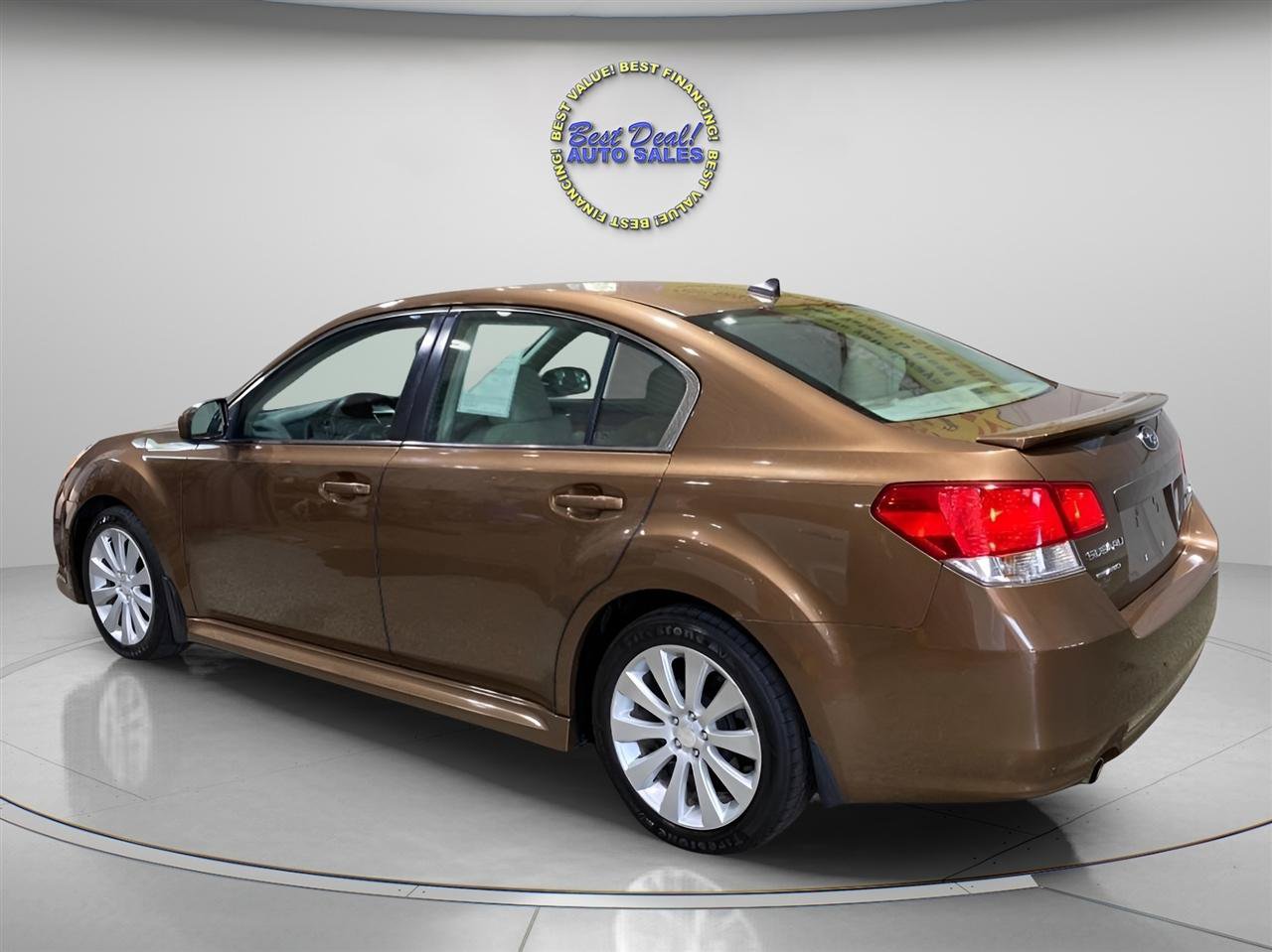 Used 2011 Subaru Legacy 2.5i Limited w/ Popular Equipment Group 2C AWD/4WD image 2