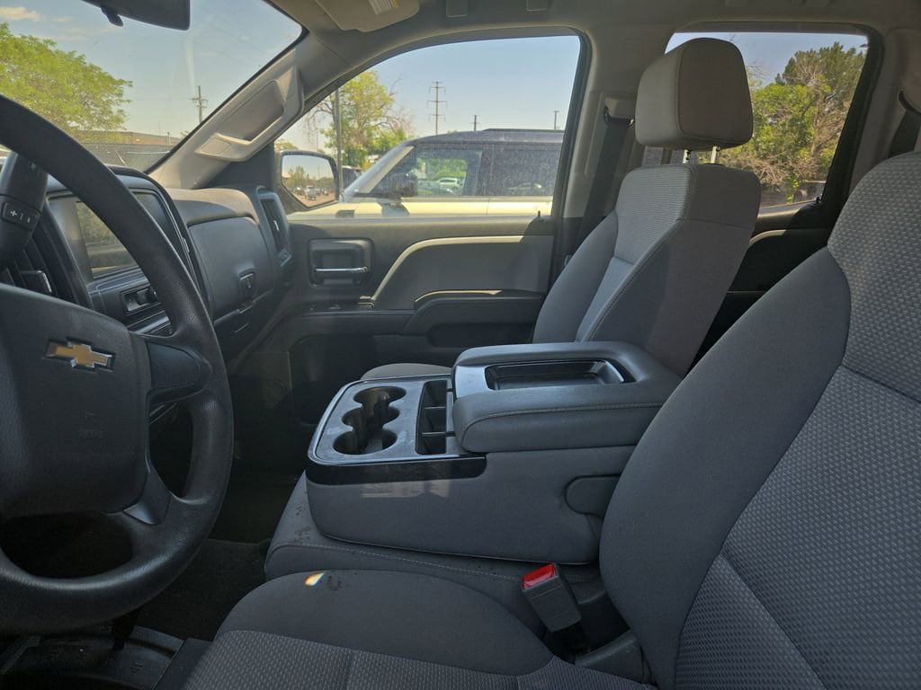 Used 2018 Chevrolet Silverado 1500 W/T w/ Black Out Edition AWD/4WD image 10