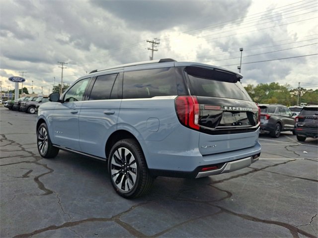 New 2025 Ford Expedition Platinum w/ Driver's Package image 5