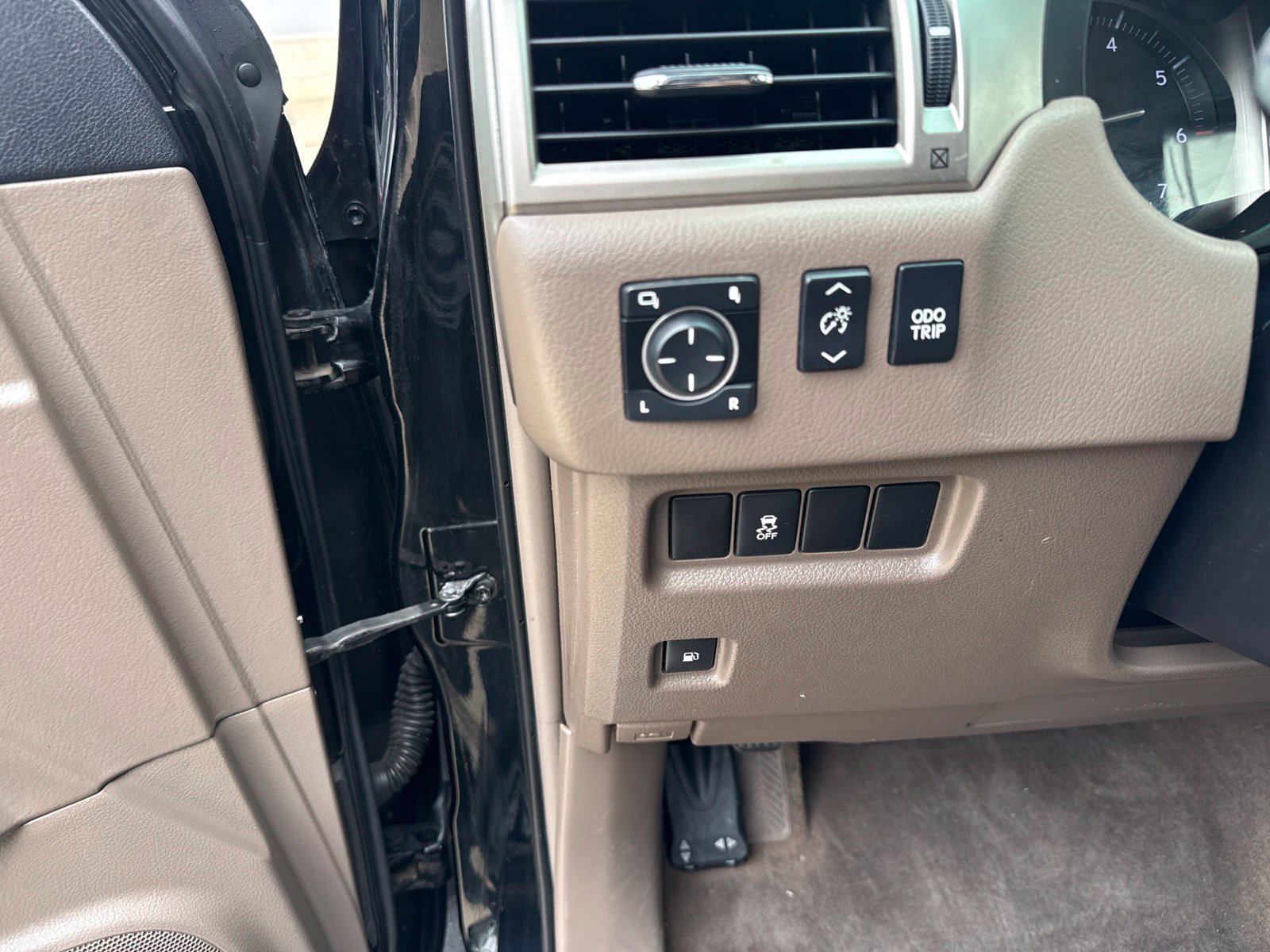 Used 2012 Lexus GX 460 w/ Comfort Plus Pkg AWD/4WD image 10