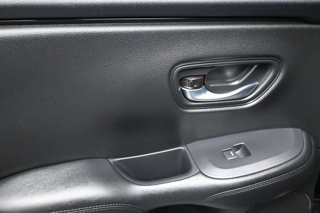 Used 2025 Honda HR-V LX image 9