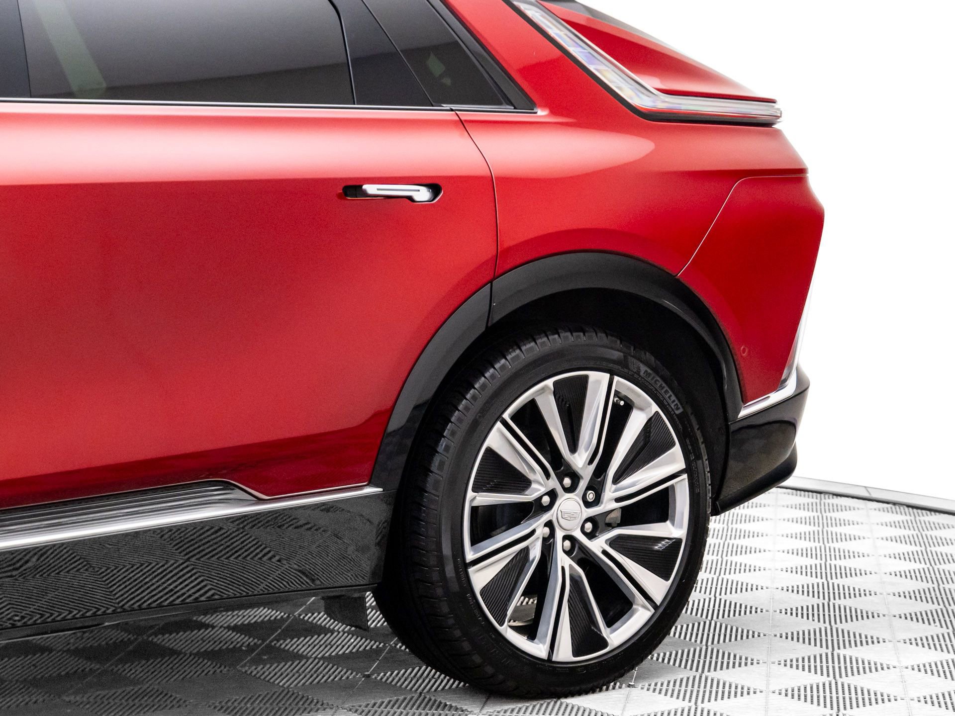 Certified 2024 Cadillac Lyriq Luxury w/ LPO, Floor Liner Package image 40