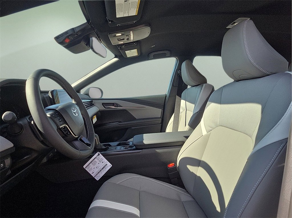 New 2026 Toyota Camry SE image 19