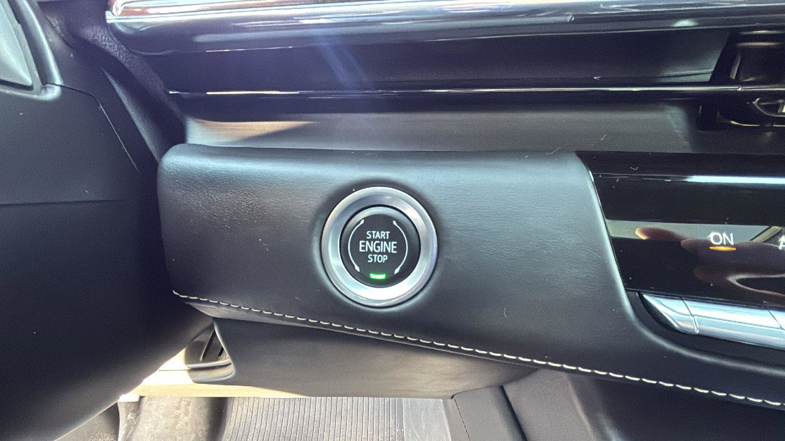 Certified 2024 Cadillac Escalade ESV Premium Luxury Platinum w/ Heavy-Duty Trailer Package image 11