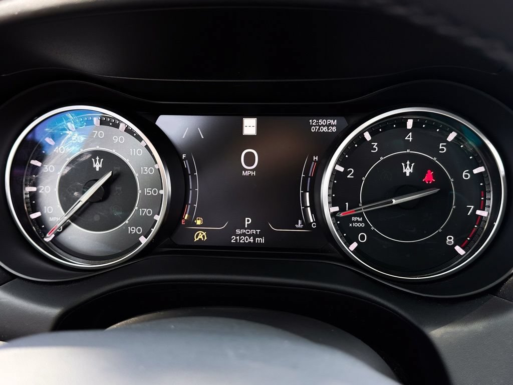 Used 2024 Maserati Ghibli Modena Q4 AWD/4WD image 19