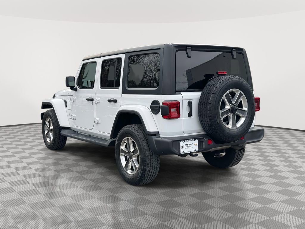 Used 2022 Jeep Wrangler Unlimited Sahara w/ LED Lighting Group AWD/4WD image 5