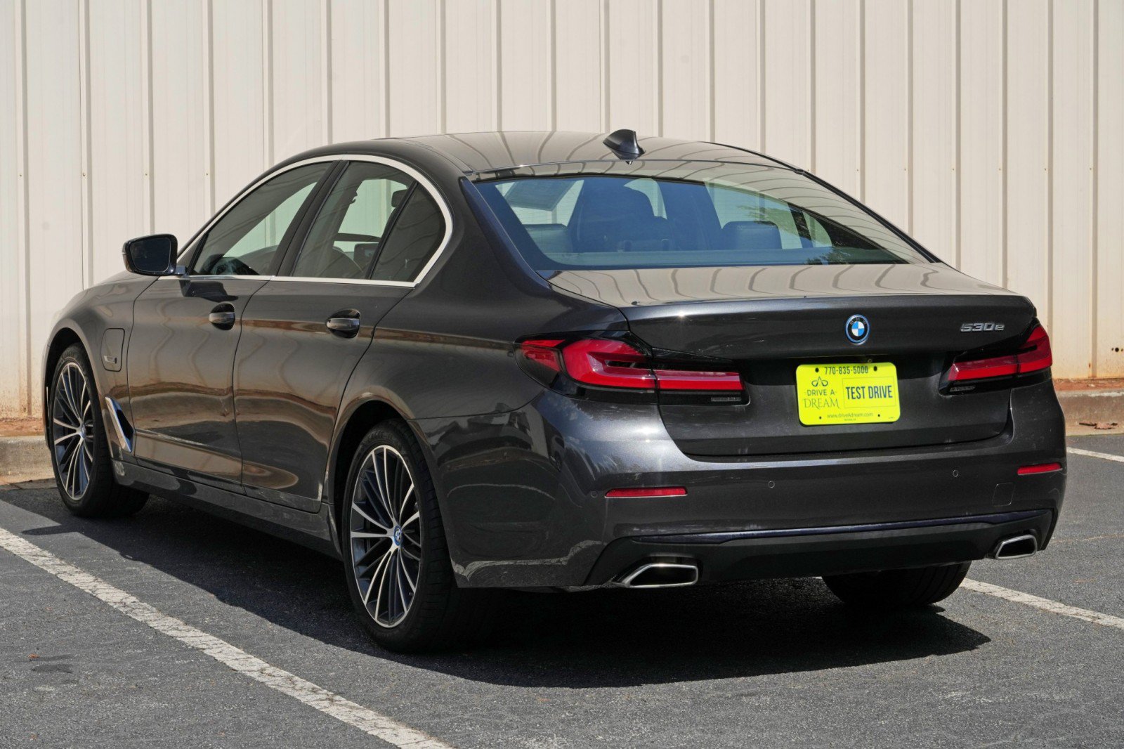 Used 2022 BMW 530e w/ Premium Package RWD image 51