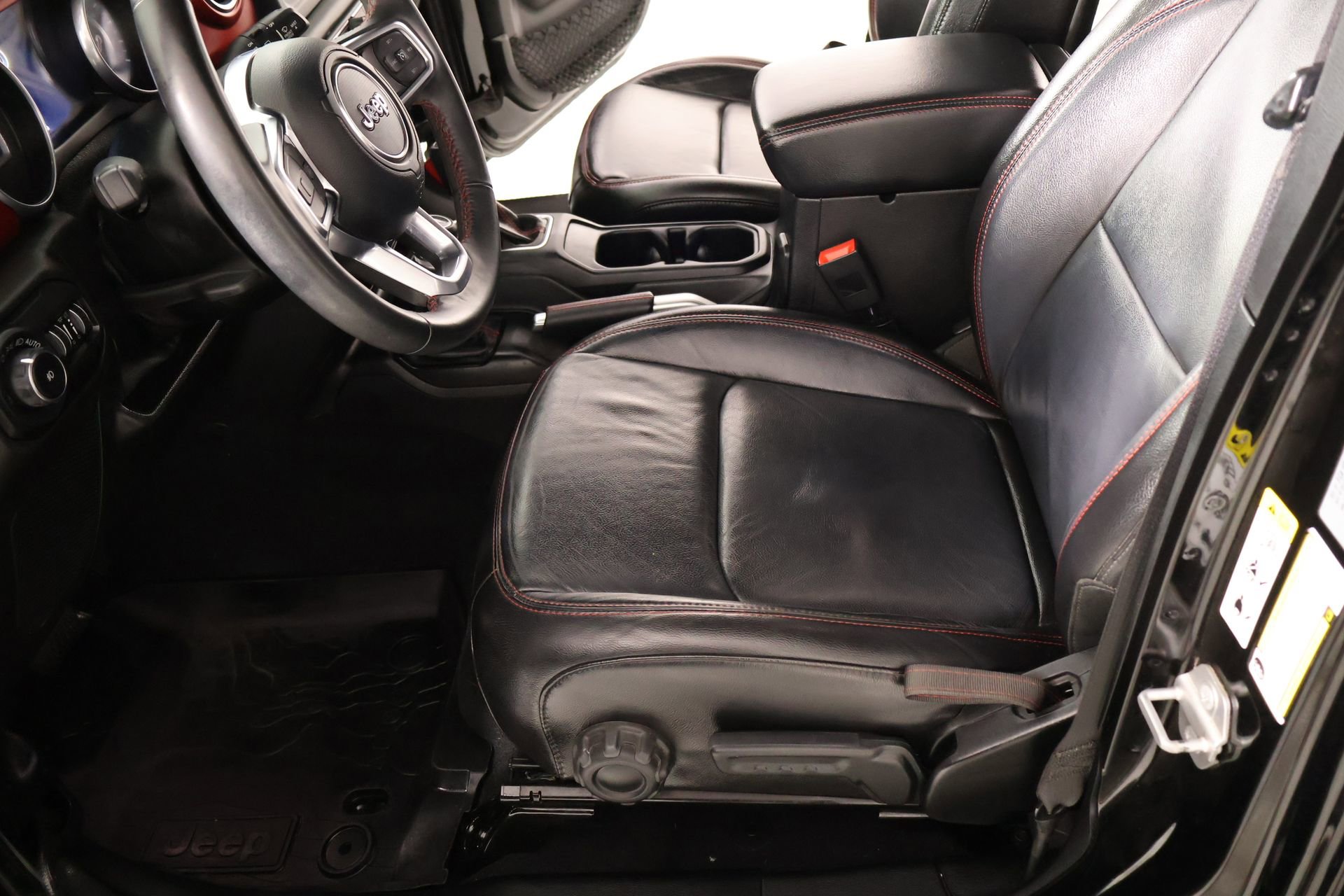 Used 2018 Jeep Wrangler Unlimited Rubicon image 10