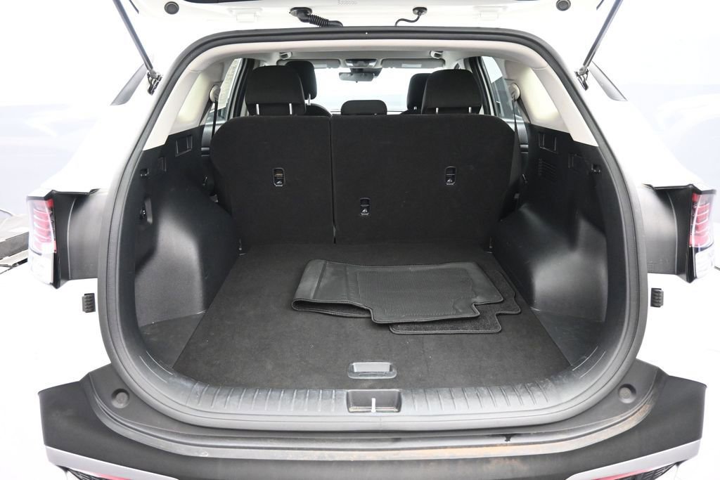 Certified 2025 Kia Sportage LX FWD image 21