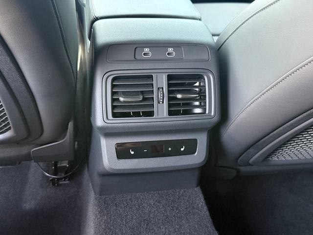 Used 2025 Audi SQ5 Prestige AWD/4WD image 24