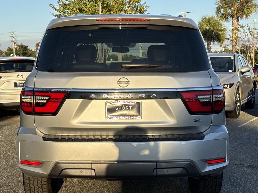 Used 2023 Nissan Armada SL w/ Captain's Chairs Package image 4