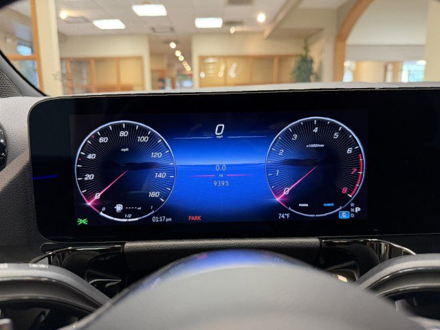 Used 2025 Mercedes-Benz GLA 250 image 23