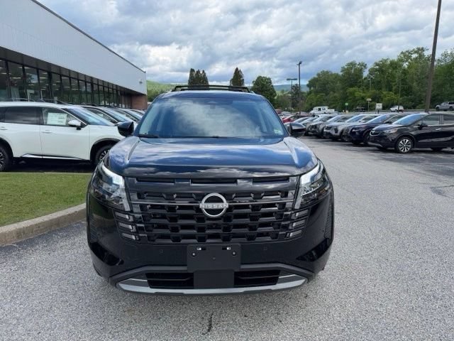 New 2026 Nissan Pathfinder SL w/ SL Premium Package AWD/4WD image 2