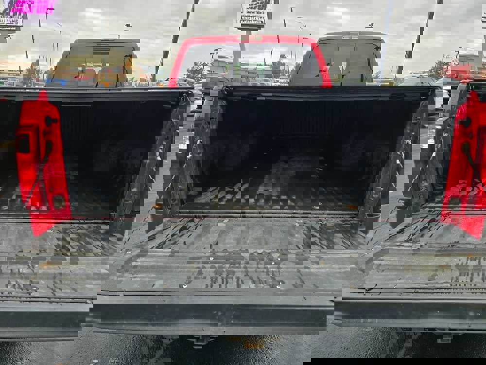 Used 2015 Ford F250 Lariat w/ Chrome Package image 6