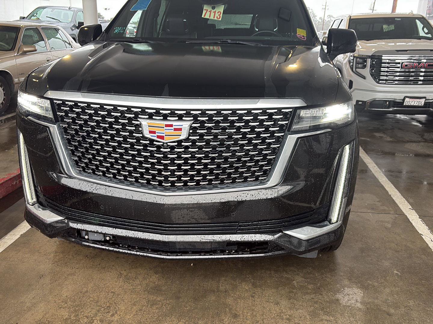 Used 2022 Cadillac Escalade ESV Premium Luxury image 7