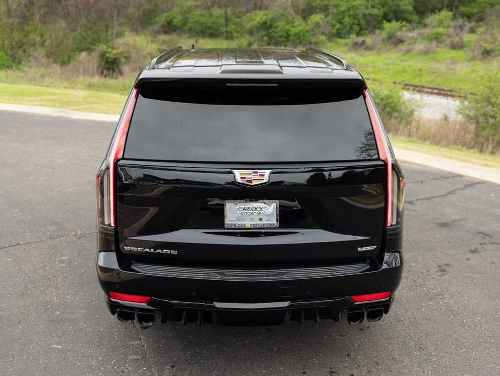 Used 2023 Cadillac Escalade ESV V image 6