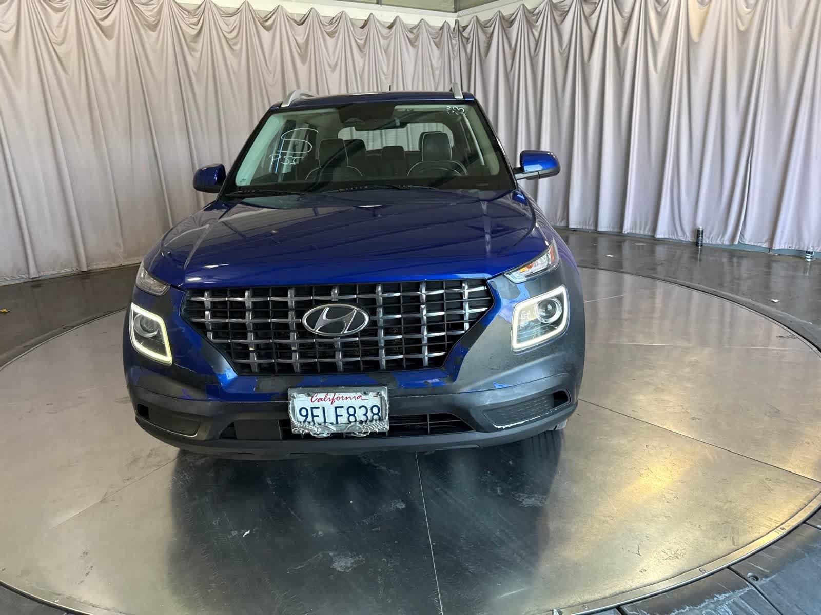 Used 2023 Hyundai Venue Limited FWD video 2