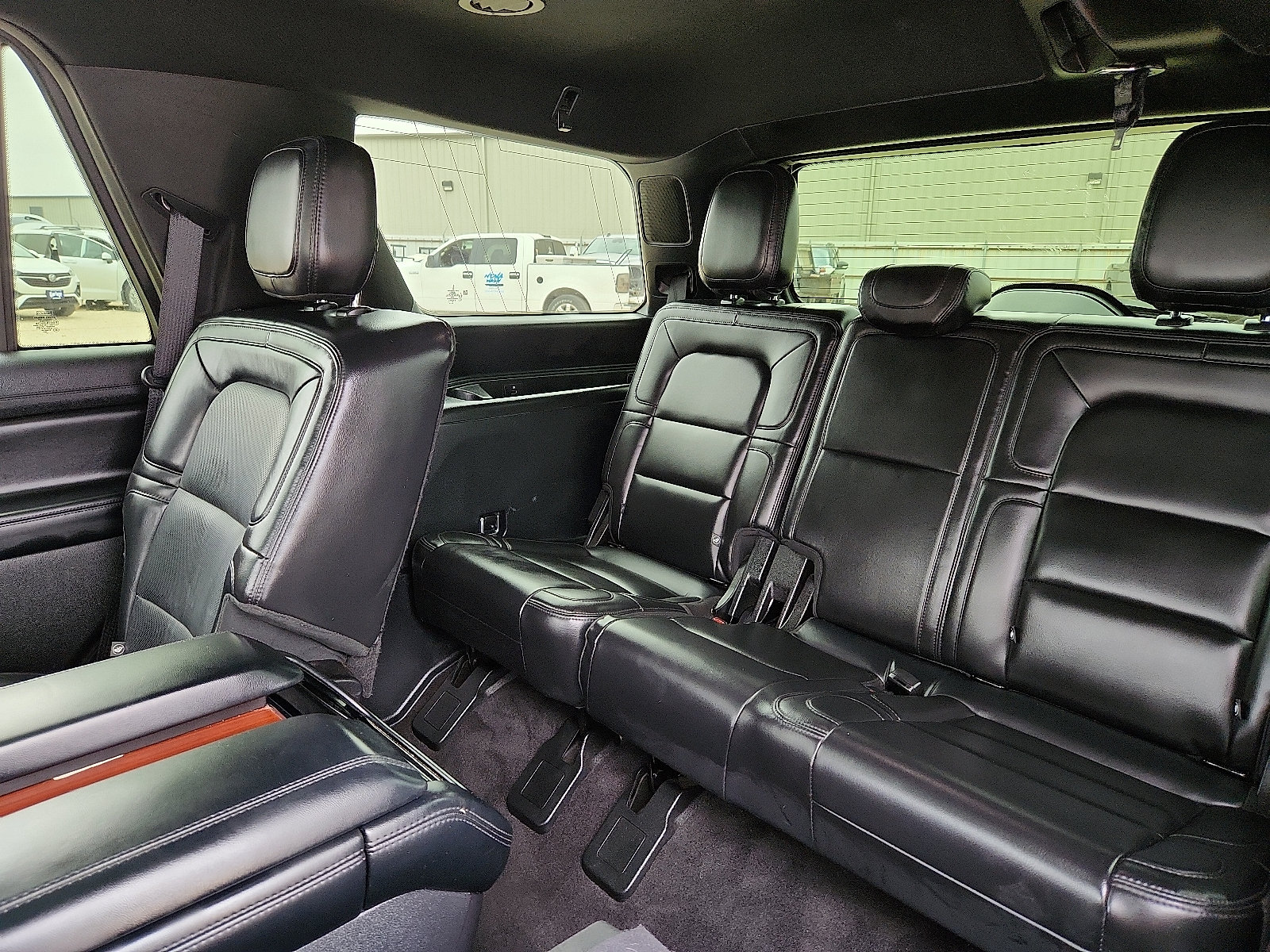 Used 2020 Lincoln Navigator Reserve w/ Equipment Group 208A Reserve AWD/4WD image 9