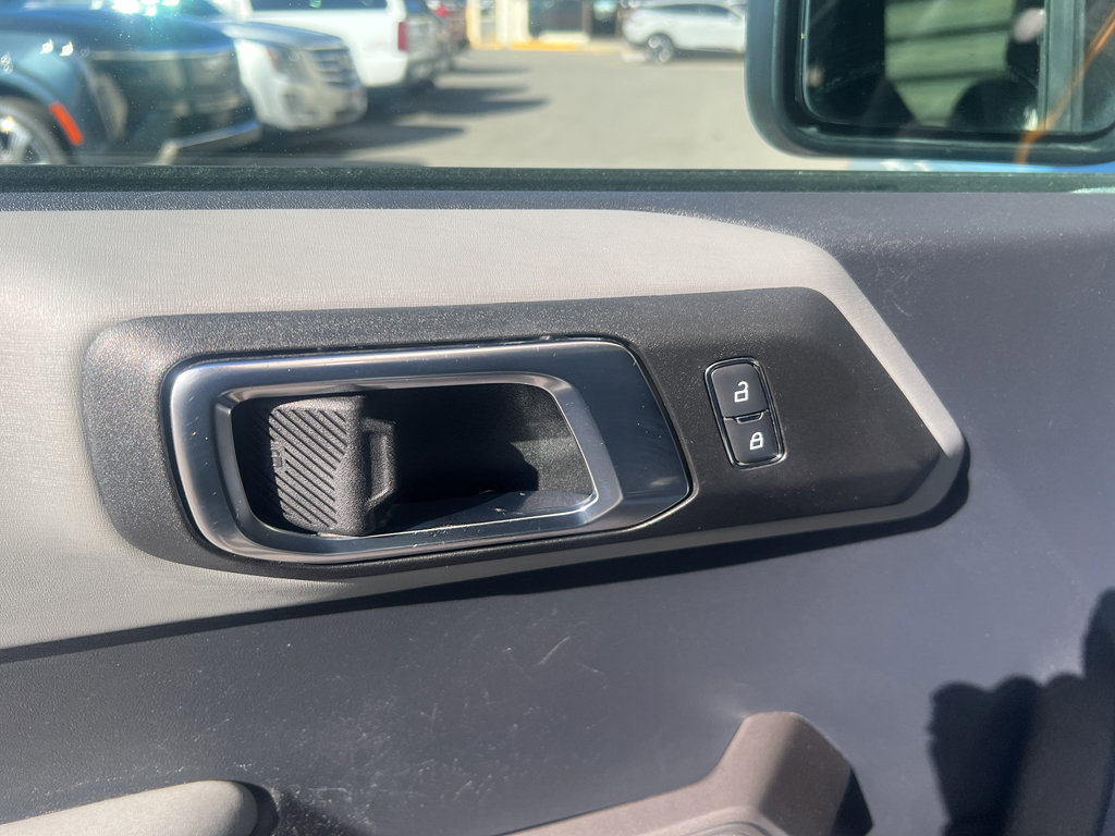 Used 2022 Ford Bronco Badlands image 18