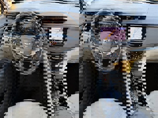 Used 2022 Cadillac XT5 Premium Luxury image 11