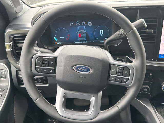 New 2026 Ford F250 Lariat w/ Black Appearance Package AWD/4WD image 25