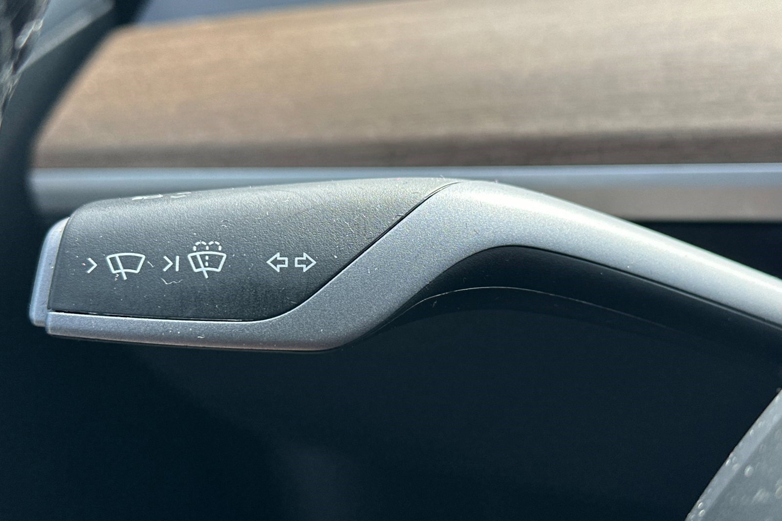 Used 2023 Tesla Model Y Performance image 32