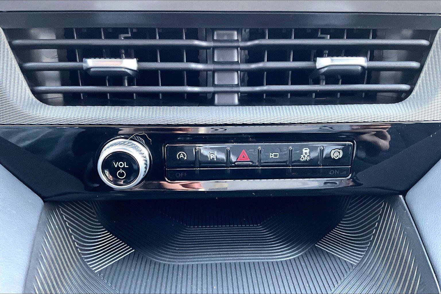 New 2026 Ford Explorer ST-Line image 15