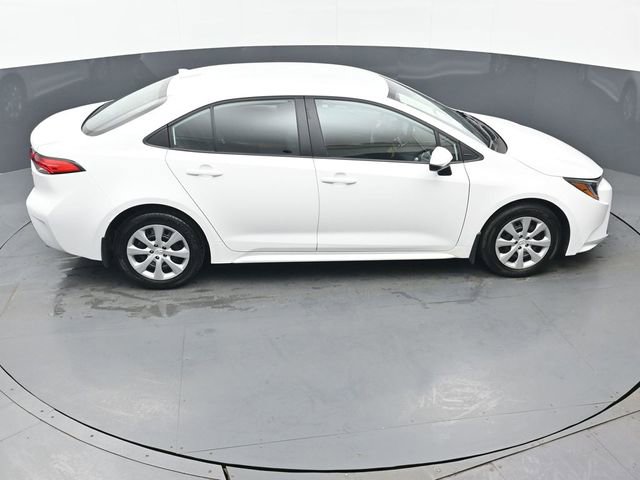 Used 2025 Toyota Corolla LE FWD image 39