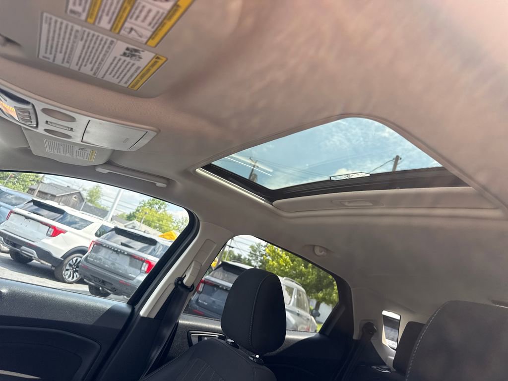 Used 2021 Ford EcoSport SE FWD image 23