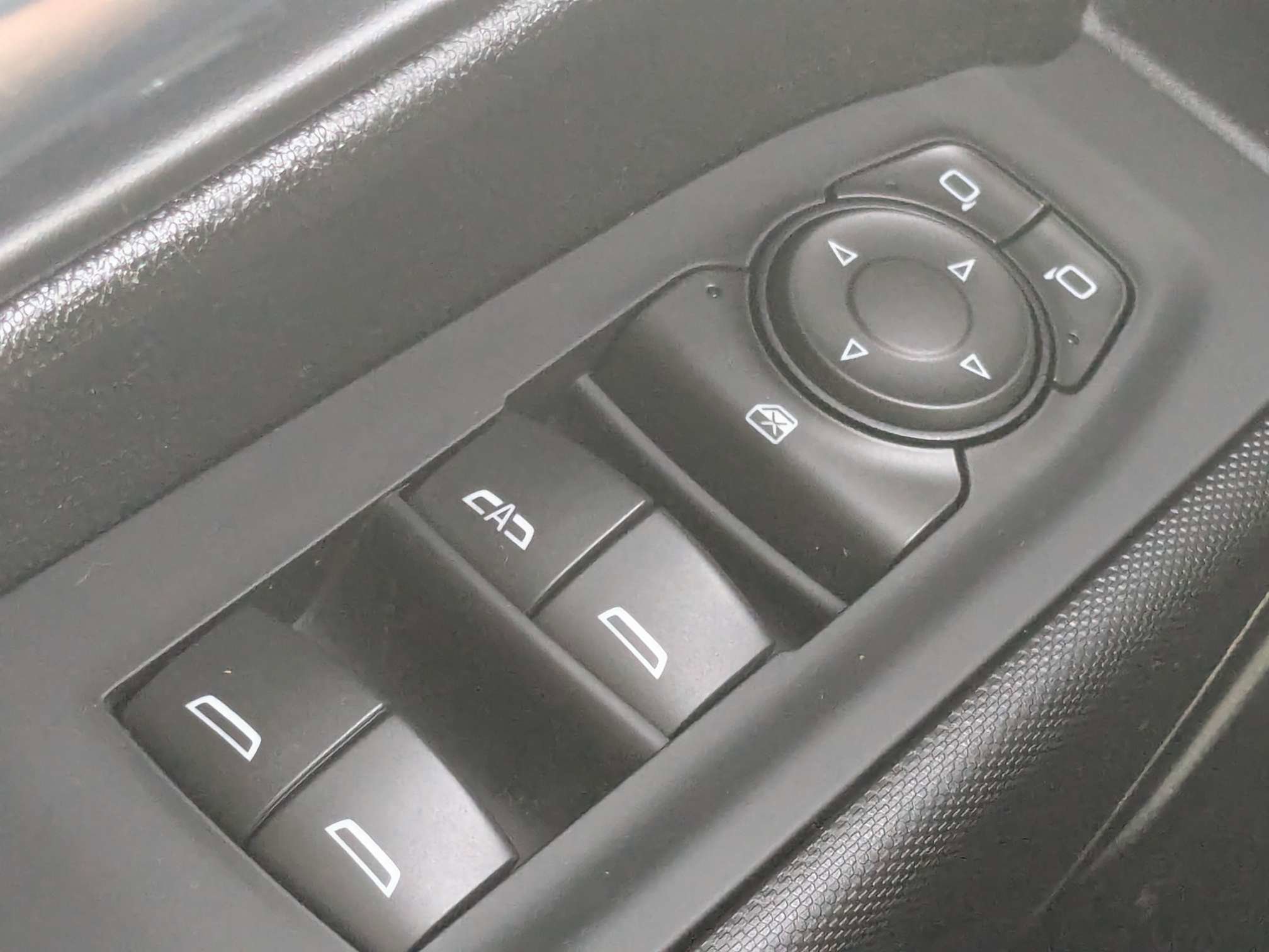 Used 2023 Chevrolet Silverado 1500 Custom RWD image 24
