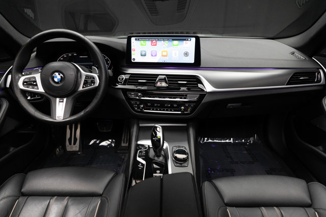Used 2023 BMW M550i xDrive w/ Executive Package image 3