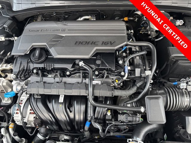 Certified 2025 Hyundai Elantra Sport image 35