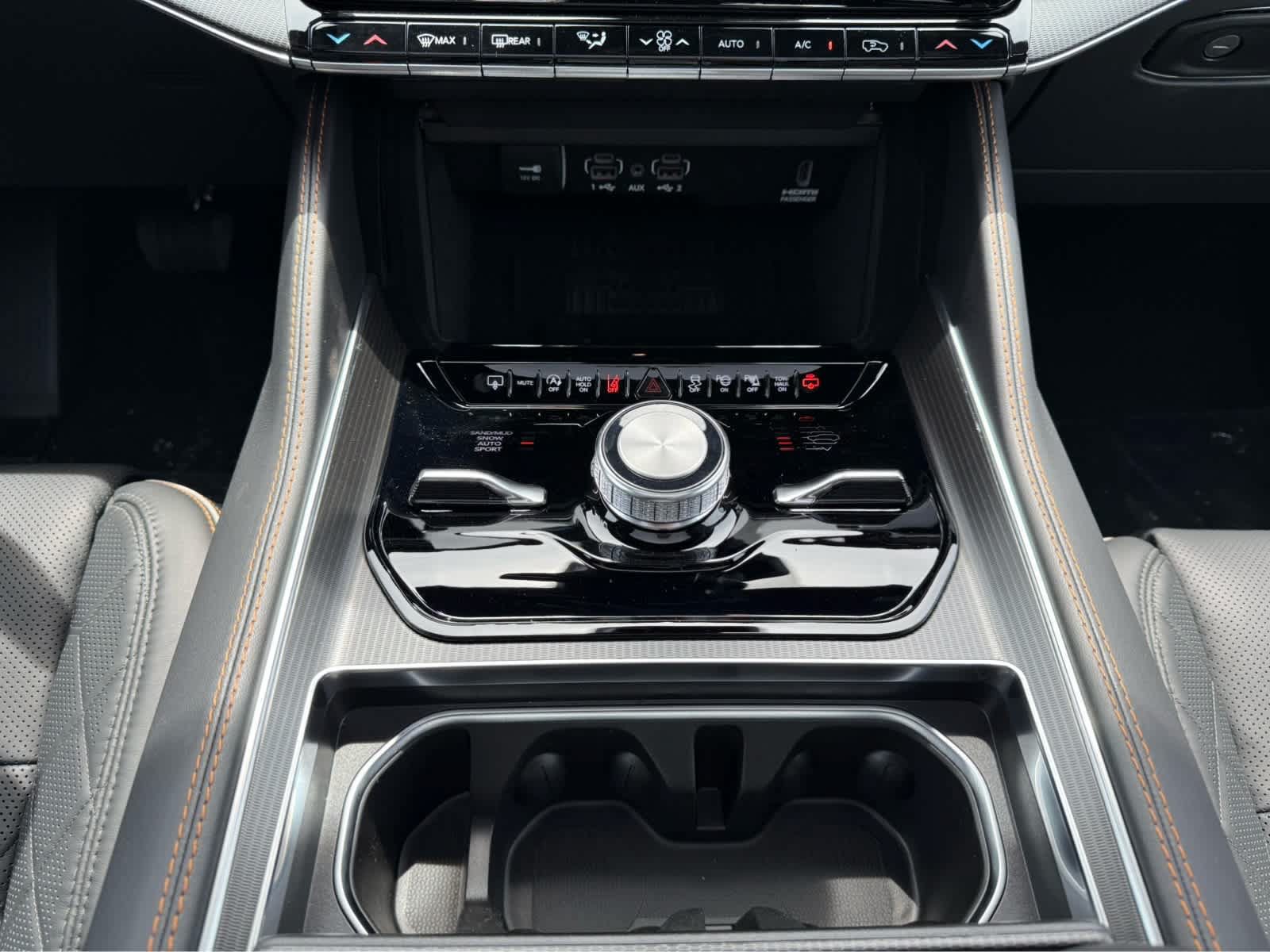 New 2026 Jeep Grand Wagoneer Summit AWD/4WD image 29