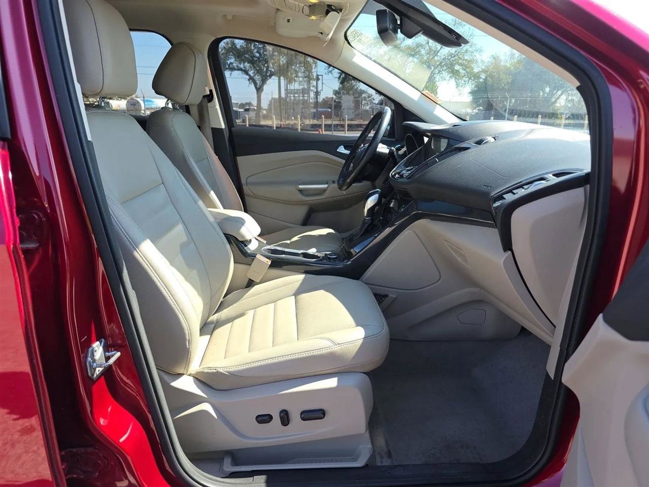 Used 2016 Ford Escape Titanium w/ Equipment Group 301A image 13