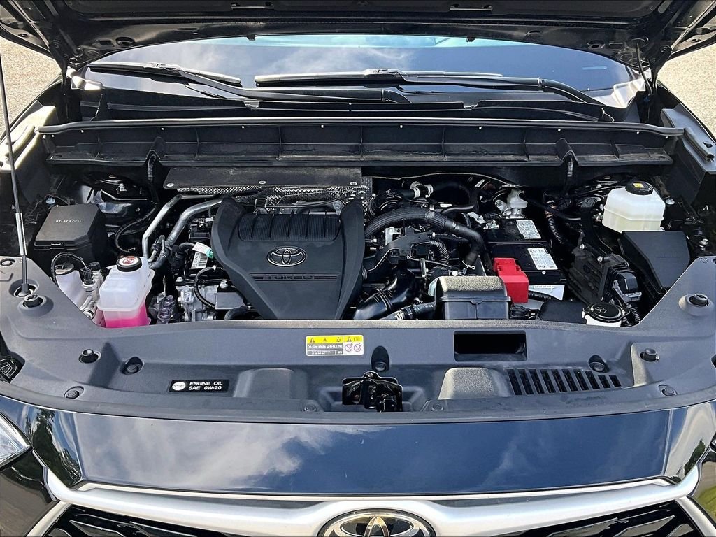 Certified 2026 Toyota Highlander XLE AWD/4WD image 31