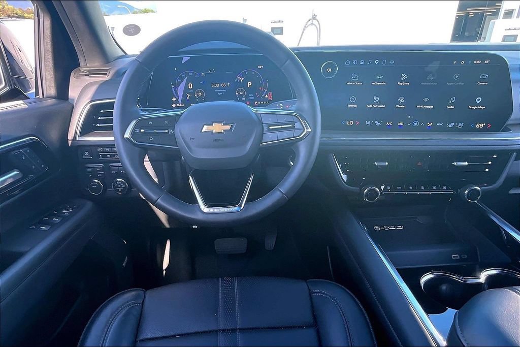Used 2025 Chevrolet Tahoe High Country AWD/4WD image 7
