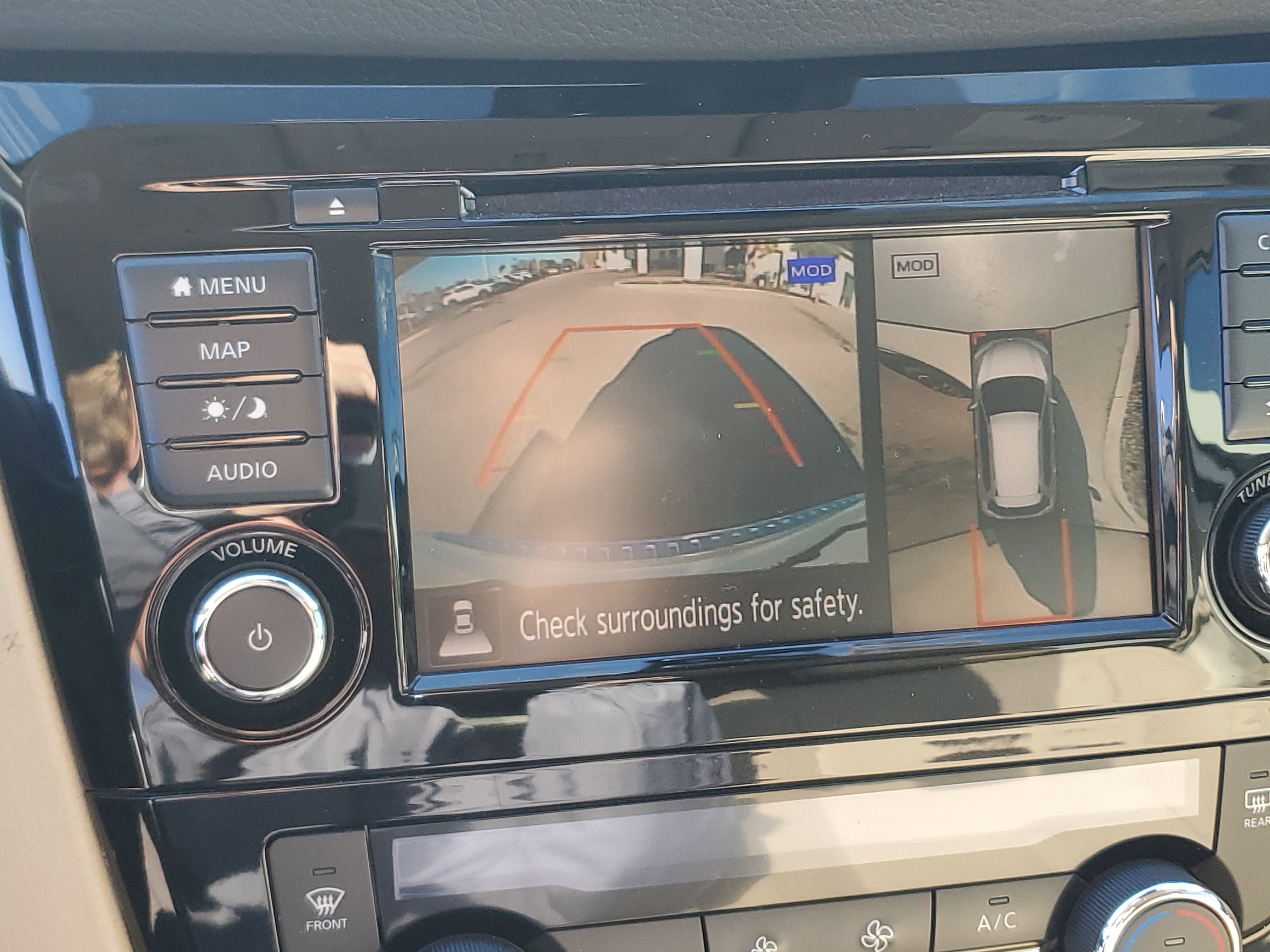 Used 2020 Nissan Rogue SL w/ Premium Package image 33