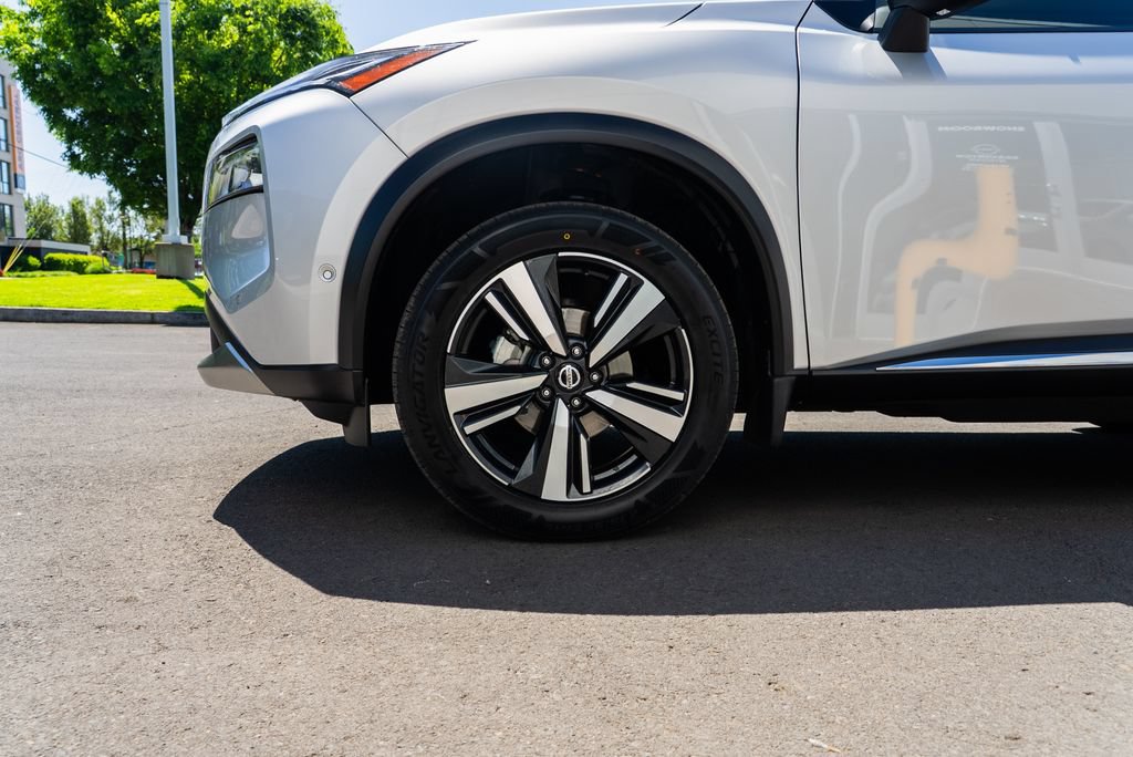 Used 2021 Nissan Rogue Platinum AWD/4WD image 7