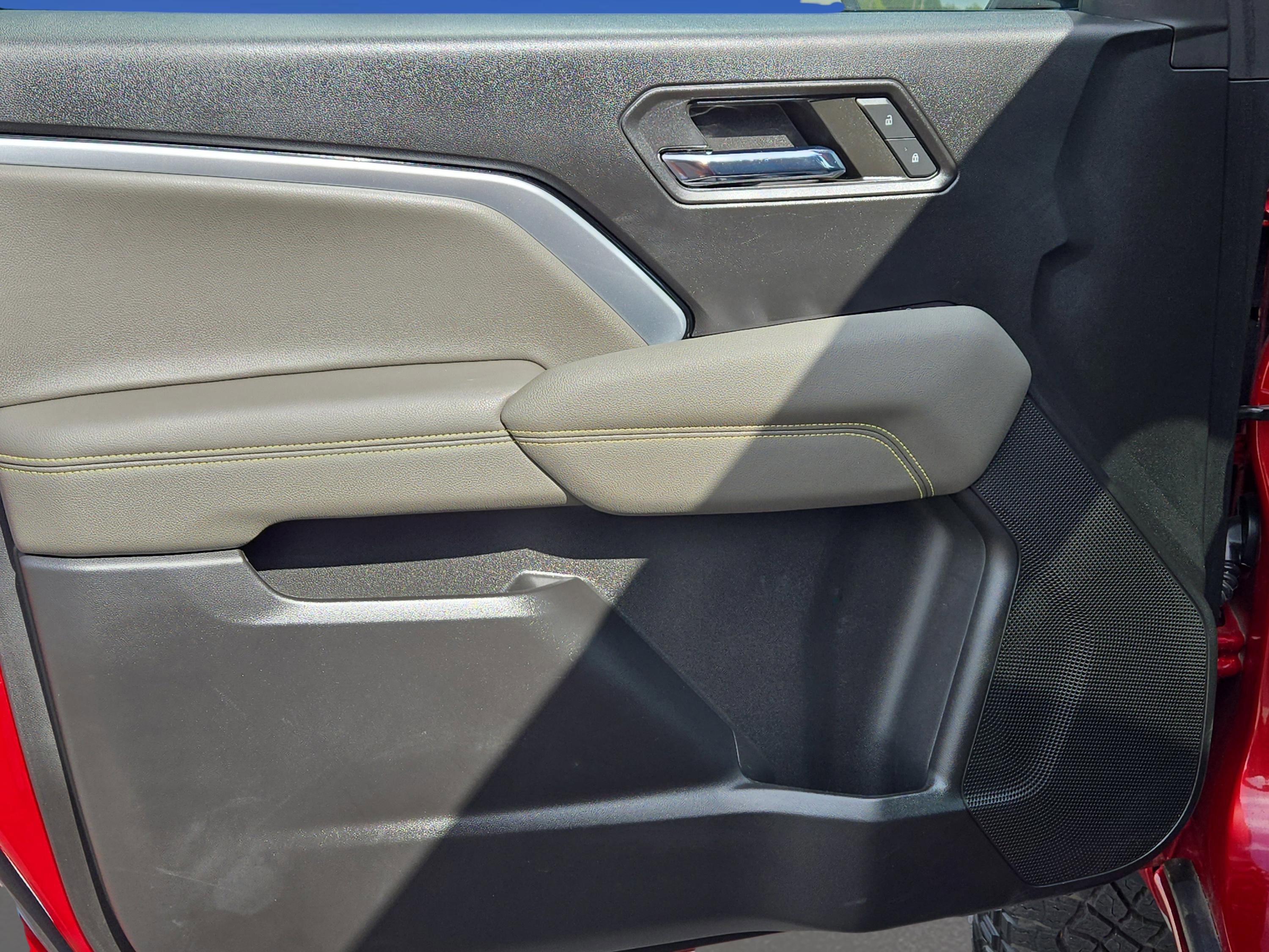 Certified 2024 Chevrolet Colorado ZR2 w/ Technology Package image 13